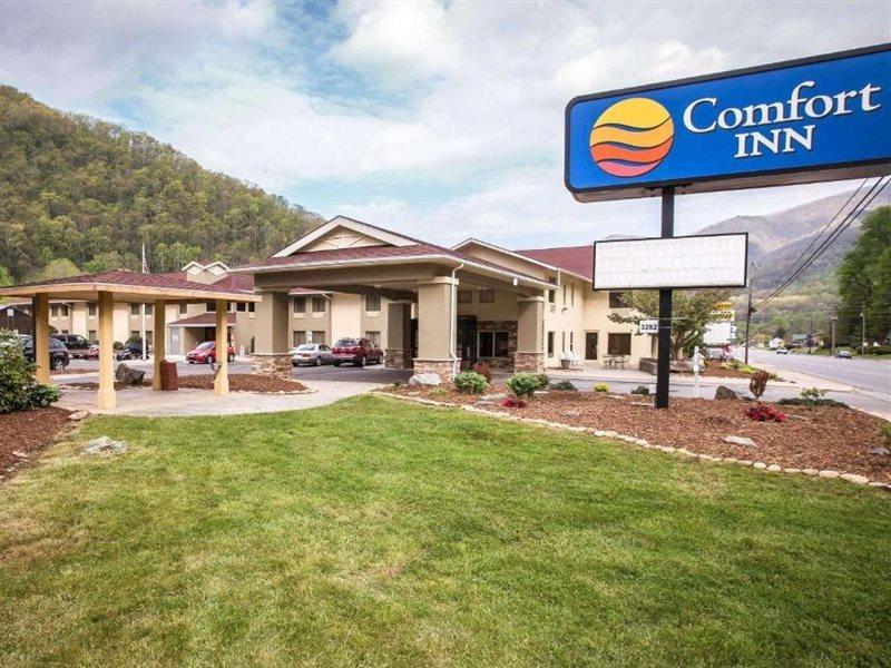 Comfort Inn Near Great Smoky Mountain National Park Maggie Valley Exterior photo